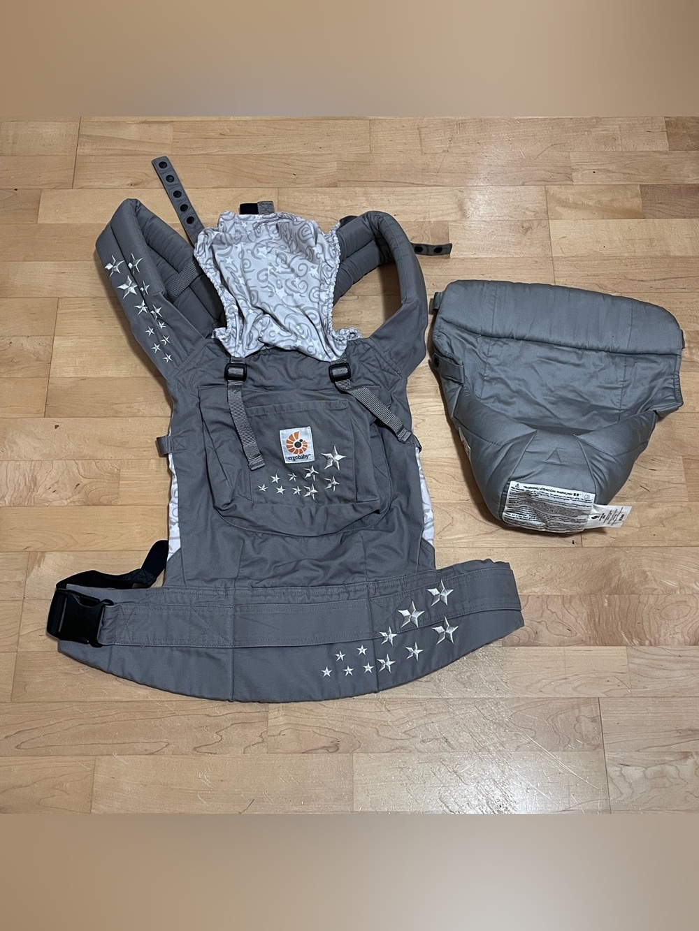 Ergobaby Original Carrier (Galaxy Grey) and  Easy Snug Insert